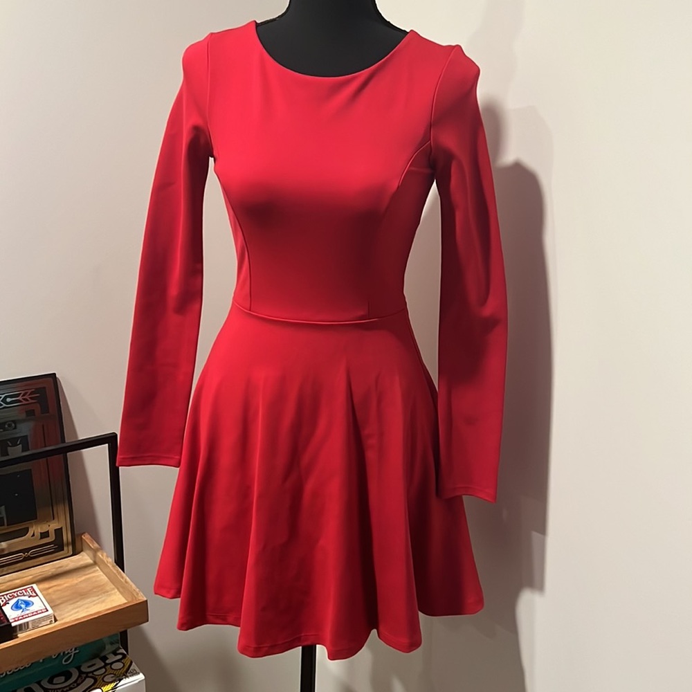 NWOT Lulus red long sleeve dress size XS